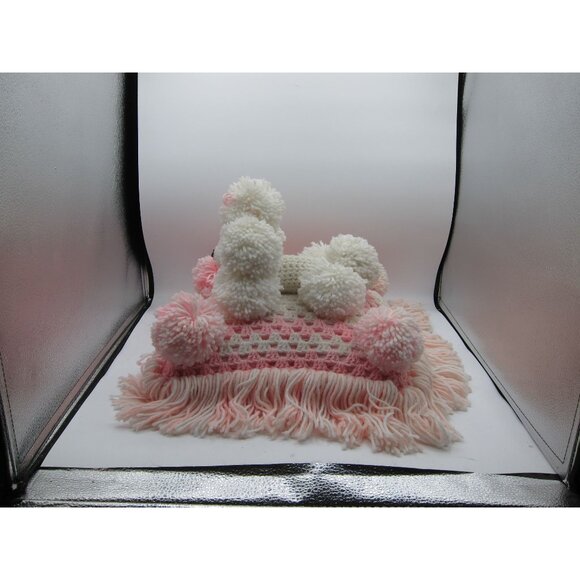 Adorable Vintage Handmade Pom-Pom Poodle Dog On Pink Crochet Mat With Fringe - U - Picture 2 of 10